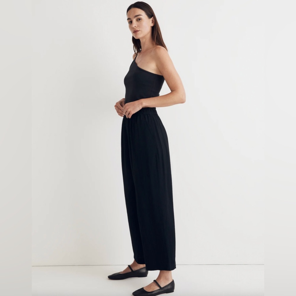 Madewell Straight-Leg Pants in Crinkled Crepe